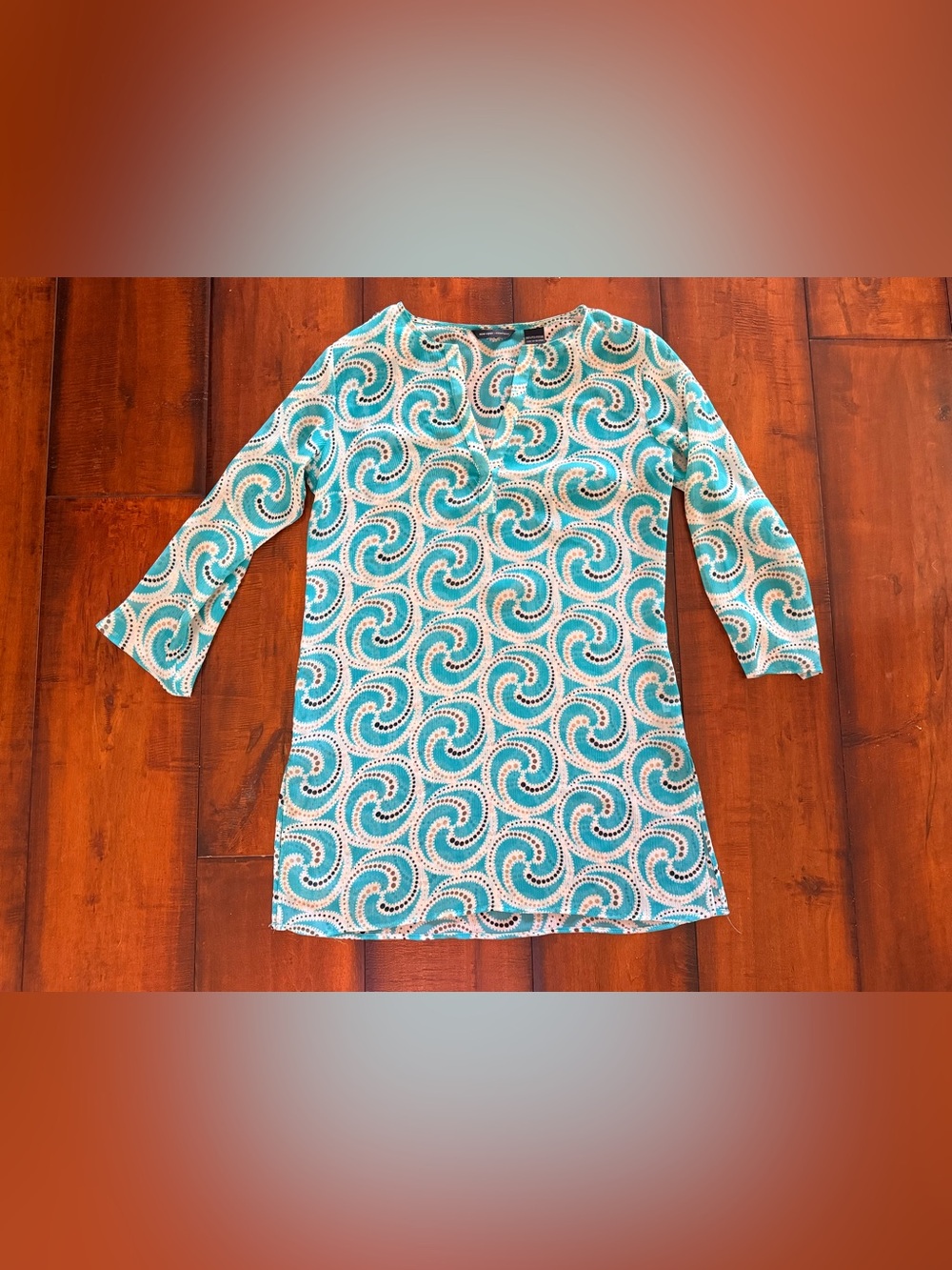 New York & Company Turquoise Swirl Long-Sleeve Sheer Tunic